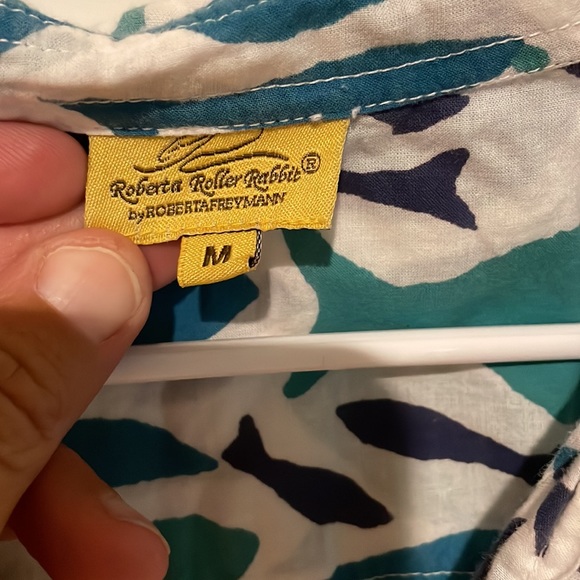 Roberta Roller Rabbit Fish shirt size M - Picture 2 of 6